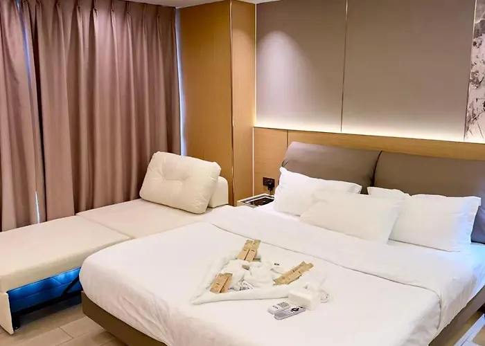Venice Luxe Canal View, Pool, Kitchen, Canal Mall Access For 3 Guests Only *