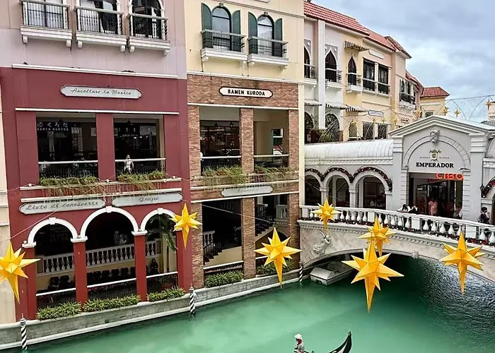 Venice Luxe Canal View, Pool, Kitchen, Canal Mall Access For 3 Guests Only Apartment *
